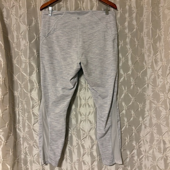Lululemon Train Times 7/8 Pant Leggings
Wee Are From Space Grey White - Picture 4 of 12